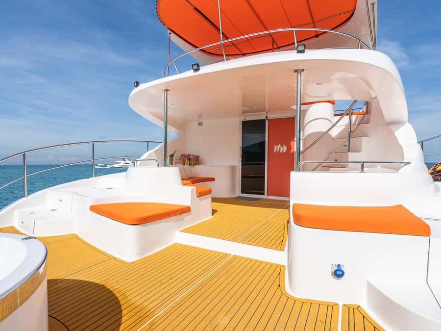 Pattaya: Private Luxury Catamaran Island Discoveries - Price and value: when this $1,376 group price really makes sense