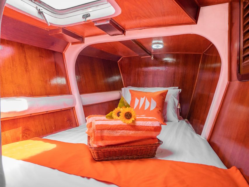 Pattaya: Private Sailing Catamaran Island Discoveries - Smooth Communication Matters: Meeting Point, Phone Access, and Timing