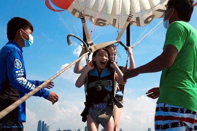 Pattaya Private Speedboat to Koh Larn Coral Islands and Koh Sak - Time on the Water: Comfort, Safety, and Group Size