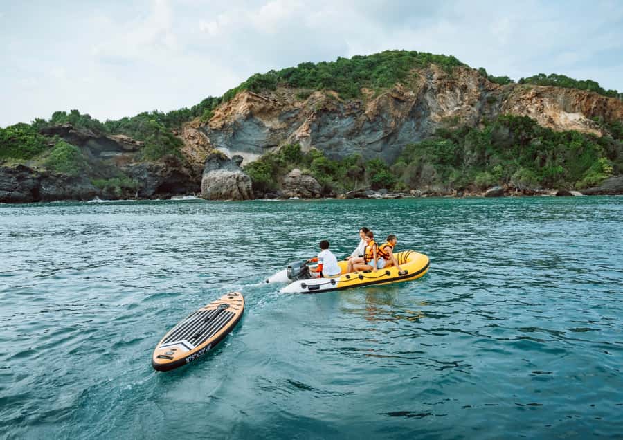 Pattaya: Private Traditional Boat Island Escape in Sattahip - Meeting point reality: find the pier, then the boat