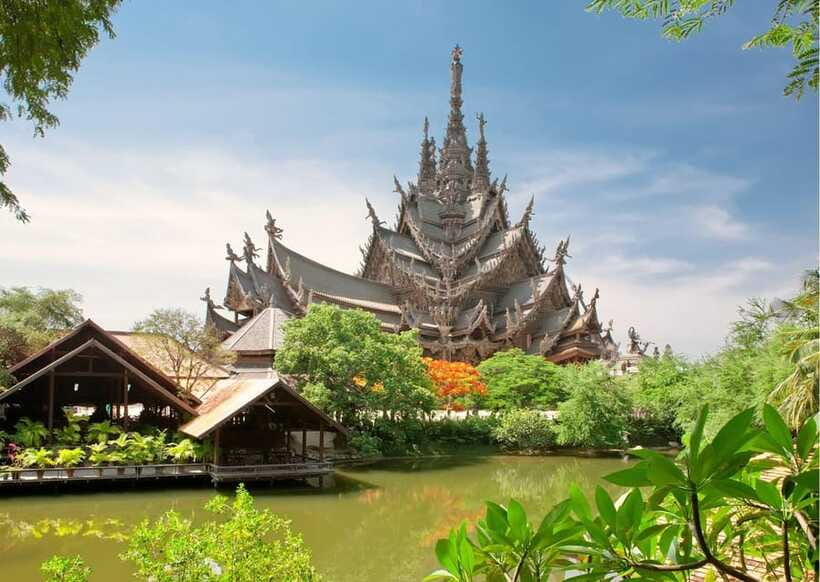 Pattaya: Sanctuary of Truth Admission with Guided Tour - Wood Carving Workshops: Getting Hands-On Access to the Craft