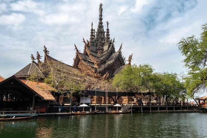 Pattaya: The Sanctuary of Truth Entry Ticket with Transfer - Your Temple Visit: What to Do During Those Two Hours