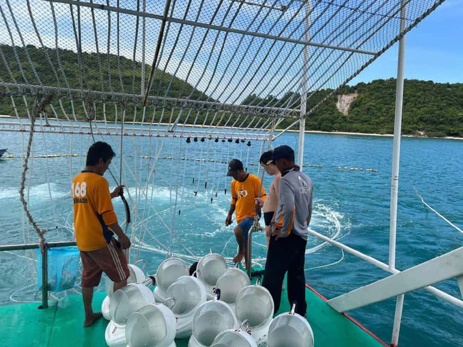 Pattaya: Underwater Sea Walking Experience - The 6-hour plan: Koh Larn, speedboat, and Koh Sak snorkeling