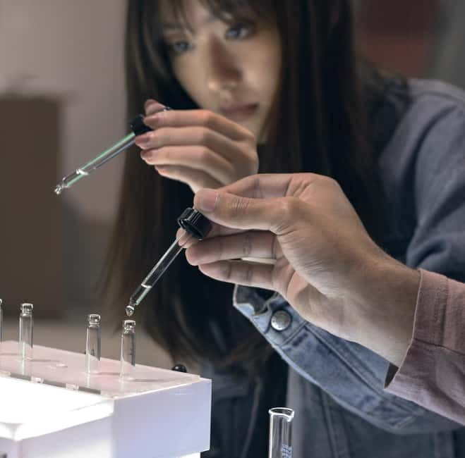 Perfume Workshop in Bangkok by Oo La Lab - The Mixologist Guidance That Makes It Work for Beginners