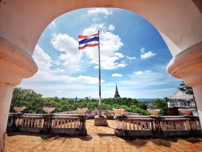 Petchaburi Temples & Royal Palace - small Join Group Tour - Key highlights at a glance
