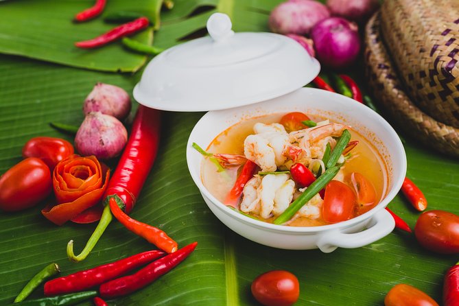 Phang Nga Bay, James Bond Island & Sea Caves Kayaking Tour - James Bond Island, lunch underway: the classic stop without the headache