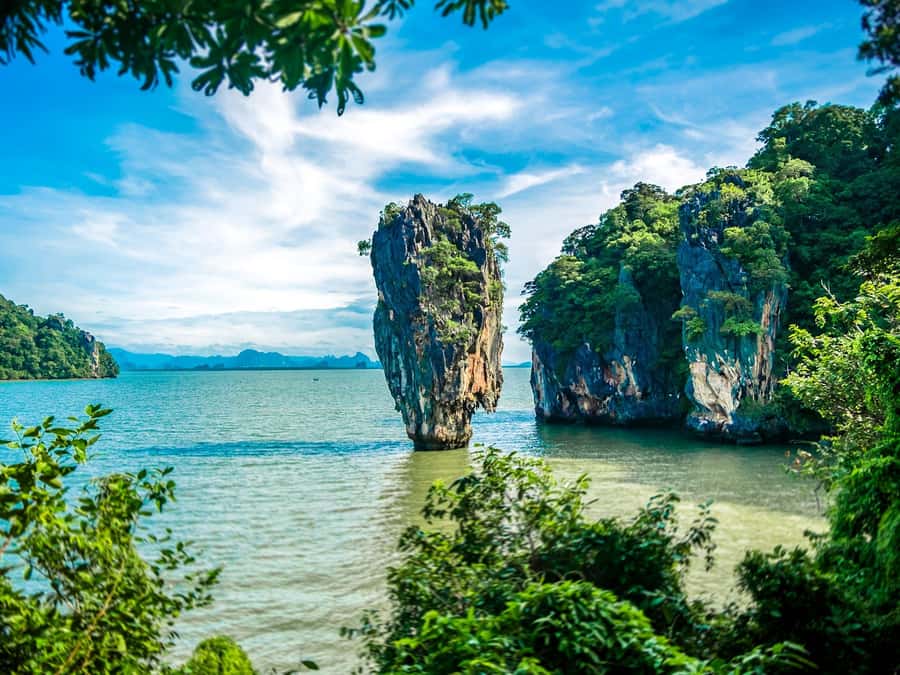 Phang Nga Bay: Longtail Boat Sightseeing Tour - Longtail Boat Views of Phang Nga Bay and Ko Tapu