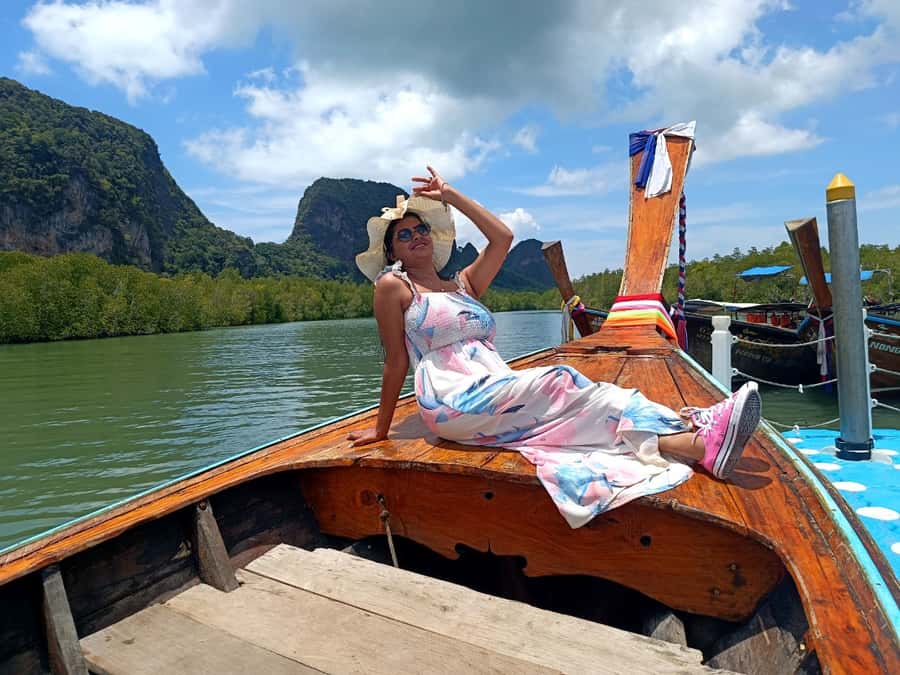 Phang Nga Bay: Private or Small-Group Day Trip - Wat Suwan Khuha: cave temple vibes and the golden reclining Buddha