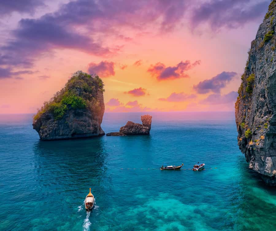 Phi Phi & 4 Islands sunset tour plus bioluminescent plankton - The speedboat run from Ao Nang: fast, scenic, sometimes bumpy