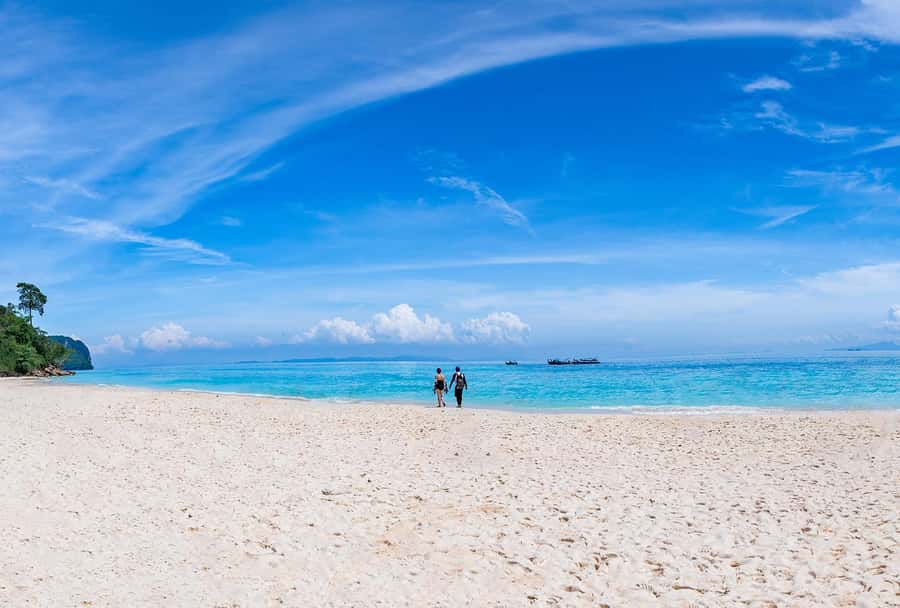 Phi Phi: 4Hrs Bamboo & Phi Phi Tour By Private Longtail Boat - Safety and Comfort Tips That Actually Matter Here