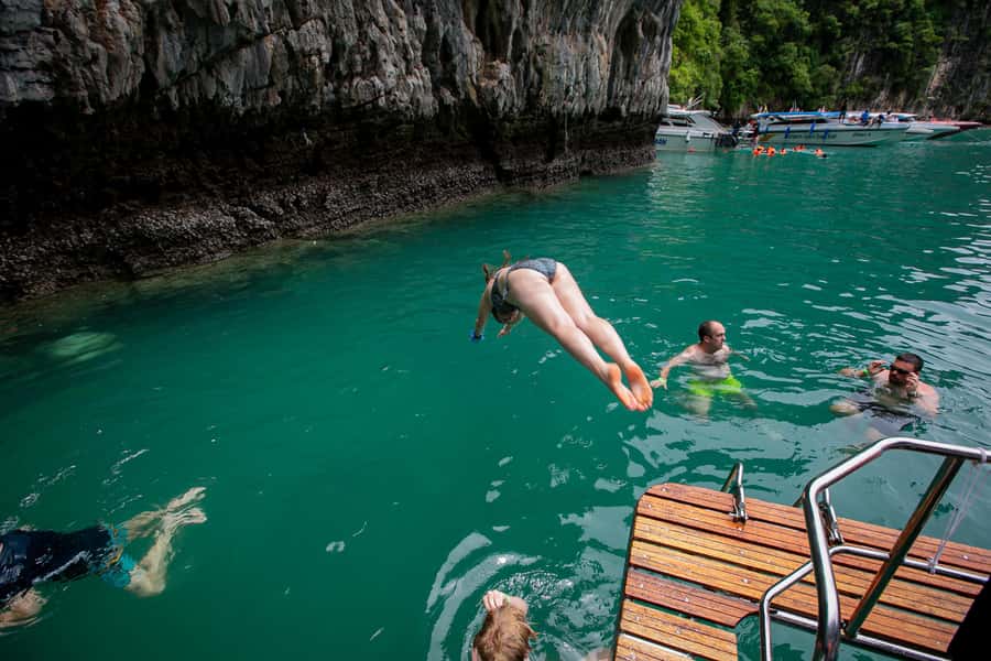 Phi Phi: 7 Islands Speed Boat Tour with Sunset and Plankton - Key Things to Know Before You Go