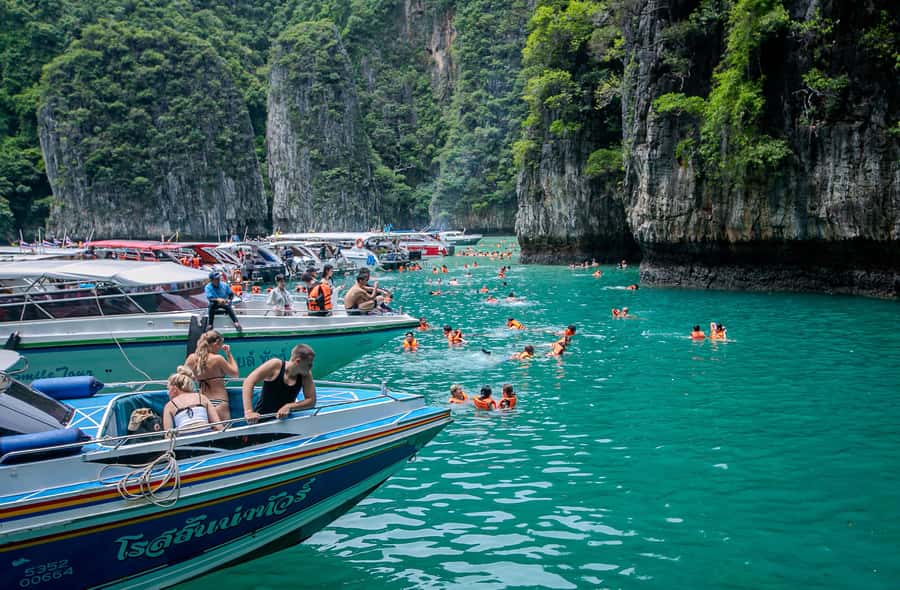 Phi Phi: 7 Islands Speed Boat Tour with Sunset and Plankton - Pileh Lagoon: The Natural Pool Moment (Snorkel Time Included)