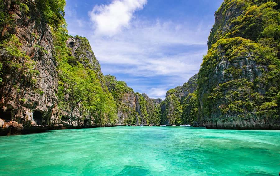 Phi Phi: Full-Day Phi Phi Islands & Sunset Tour by Speedboat - Key Things That Make This Tour Worth Your Time