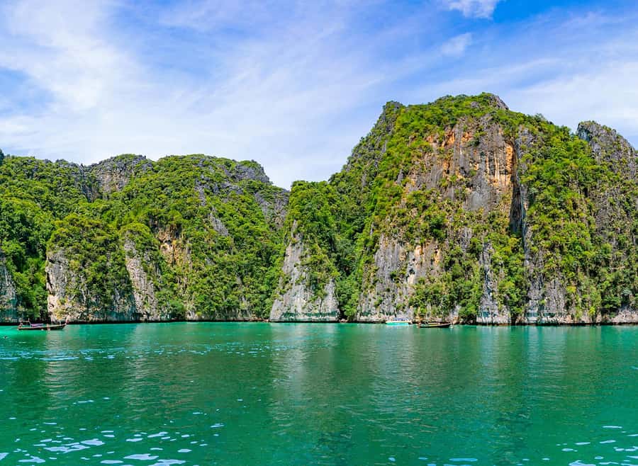 Phi Phi: Full-Day Phi Phi Islands & Sunset Tour by Speedboat - Food Reality Check: Lunch Included, But Confirm Dietary Needs