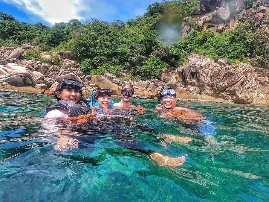 Phi Phi: Full-Day Phi Phi Islands & Sunset Tour by Speedboat - Meeting Point and Timing at Ton Sai: Don’t Be That Person