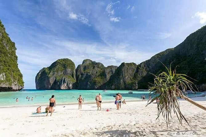 Phi Phi Happy Day Boat Tours - Maya Bay with the Leonardo DiCaprio fact, minus the stress