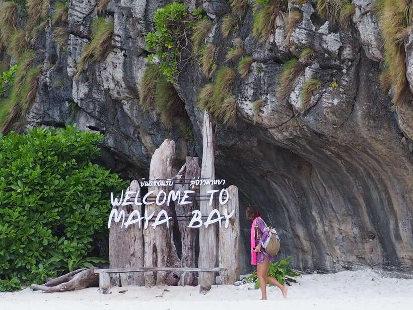 phi phi island : Luxury Private Wooden Boat Rental - What makes the boat feel luxurious (and practical)