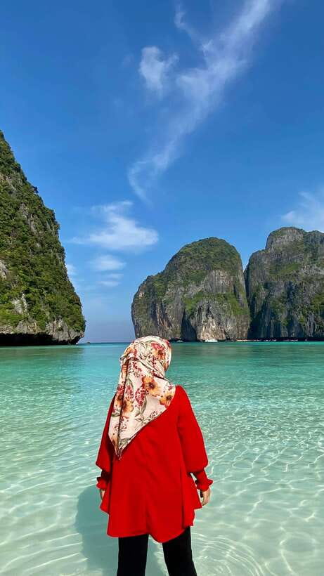 phi phi island : Luxury Private Wooden Boat Rental - Price and value: is $215 per group up to 2 worth it?