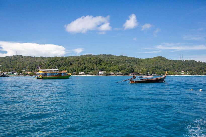Phi Phi Island: Maya bay Sunset & Plankton by Speedboat - Maya Bay: 1 hour of beach time is the right amount