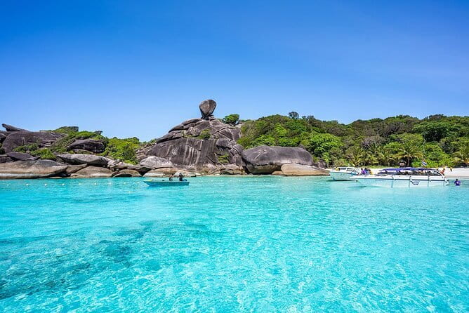 Phi Phi Islands and Khai Island by Premium Speed Catamaran - Pileh Bay (Pileh Lagoon): Swimming and Jumping in Turquoise Water