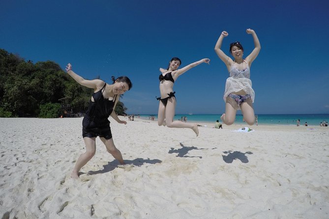Phi Phi Islands Day Tour Bamboo and Maya Bay with Lunch By Speedboat - Lunch on Ko Phi Phi Don: Beach Buffet Energy for the Afternoon