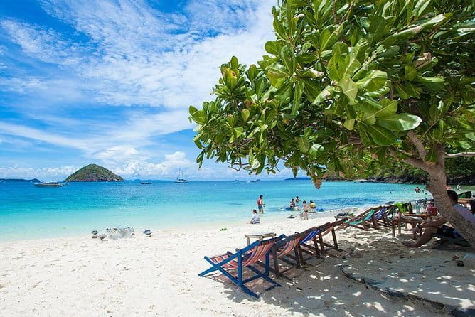Phi Phi Islands Exclusive Tour by Speedboat from Koh Yao Yai - Lunchbox on Board: Why the Meal Feels Part of the Tour