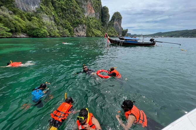 Phi Phi Islands Speedboat Full-Day Tour from Phuket+ Buffet Lunch - Should you book this Phi Phi speedboat tour from Phuket?