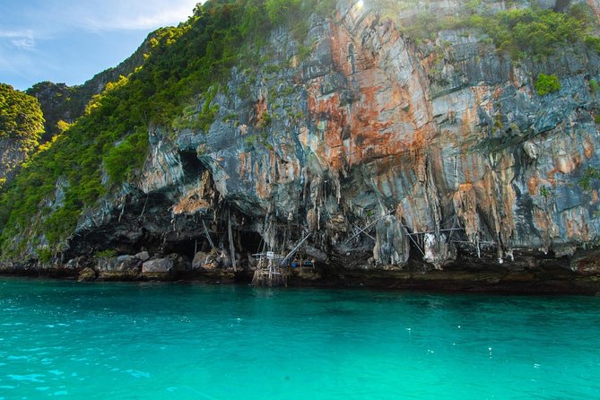 Phi Phi , Khai & Maya : Unforgettable Island Hopping by Speedboat - Ko Phi Phi Don: Lunch Timing and Snorkel Setup