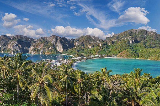 Phi Phi , Khai & Maya : Unforgettable Island Hopping by Speedboat - Crowds, Comfort, and Hearing the Guide: Managing Expectations