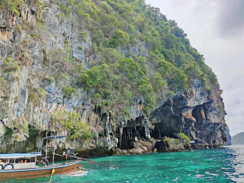 Phi Phi: One Day trip by Long Tail Boat (7 island) - Shark Point: Snorkeling With Blacktip Reef Sharks