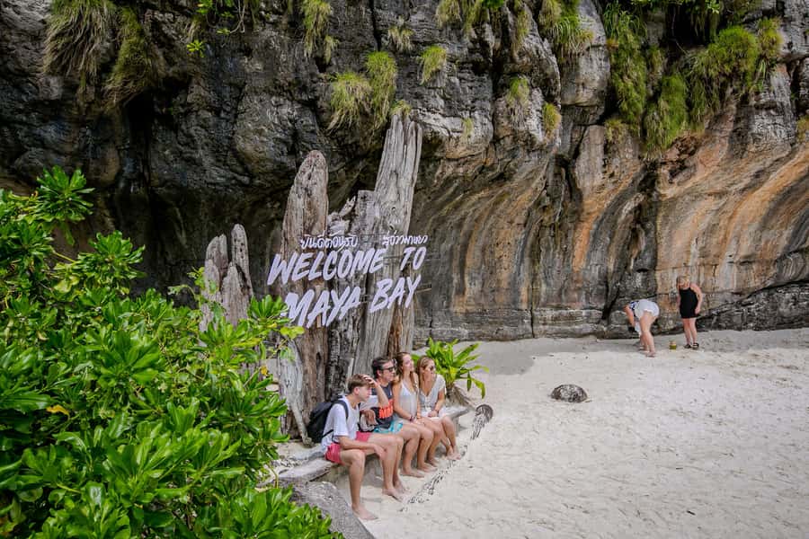 Phi Phi : Private Longtail Boat to Maya Bay - Monkey Beach: the fun stop where you keep your distance