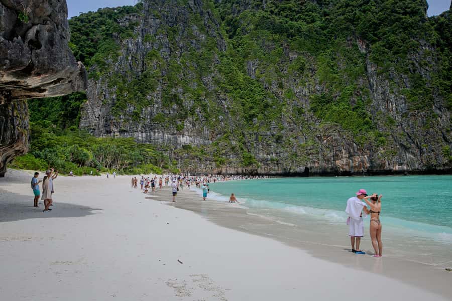 Phi Phi : Private Longtail Boat to Maya Bay - Price and value: what $154 per group up to 2 really means