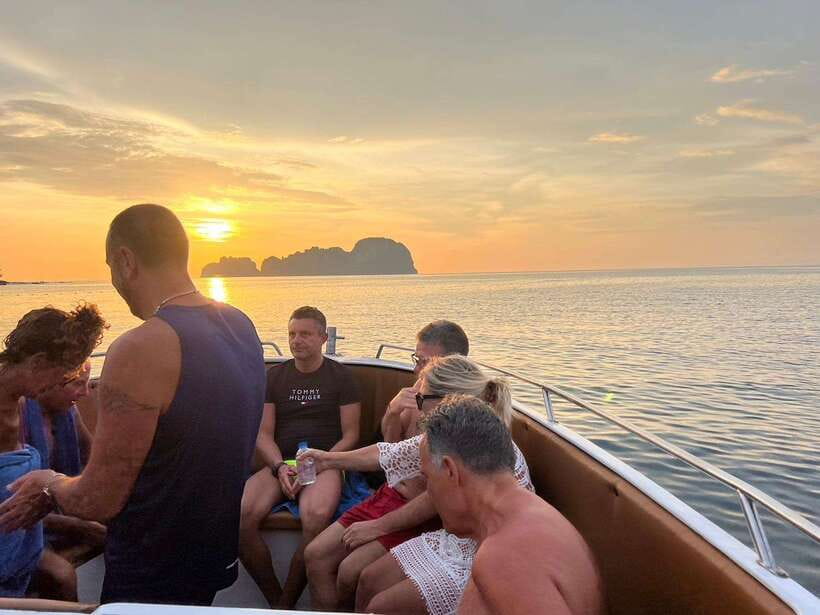 Phi Phi: Sunset and Plankton by Speed Boat with Snorkeling - Meeting spot at McDonald’s PP Island Krabi and what to do about your boat