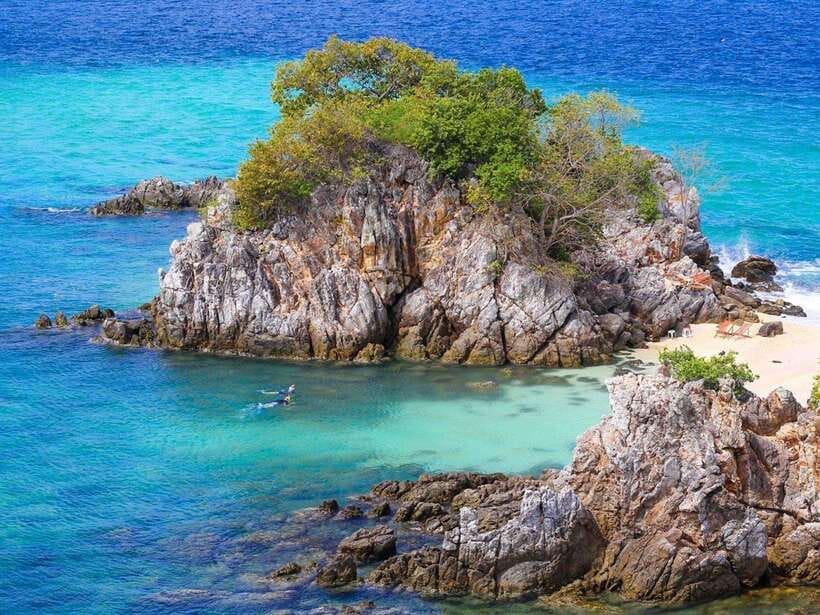 Phuket: 3 Khai Islands Snorkeling Tour - Khai Nok: shoreline fish and a good last snorkel