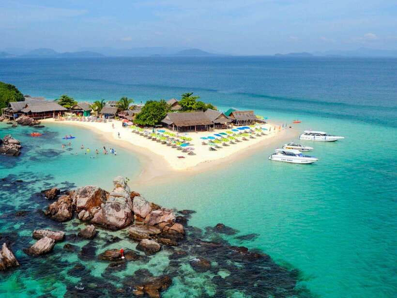 Phuket: 3 Khai Islands Snorkeling Tour - The snacks, fruit, and soft drinks: small, smart comforts