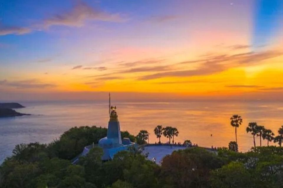 Phuket: Amazing Sunset View & Local Market Tour - Your guide makes or breaks the evening