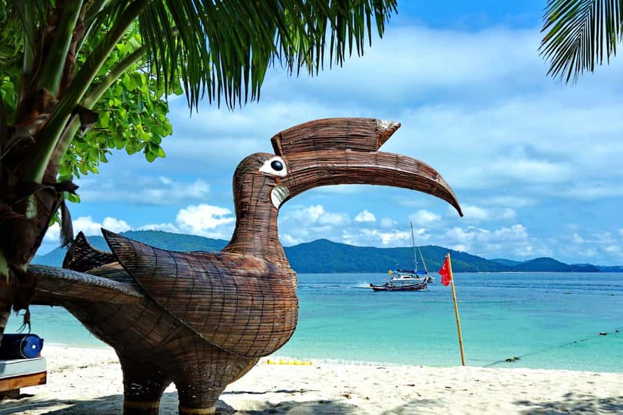 Phuket: Banana Beach Speedboat Island Experience with Lunch - Logistics that affect your day: times, meeting point, and what to bring