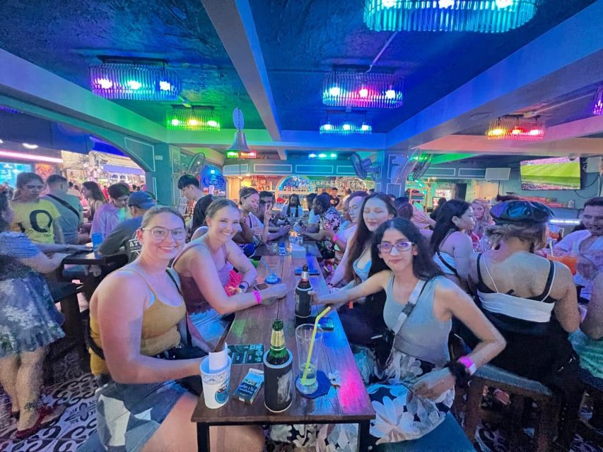 Phuket: Bar Crawl Tour - Meeting people from all over: why the guide helps you connect