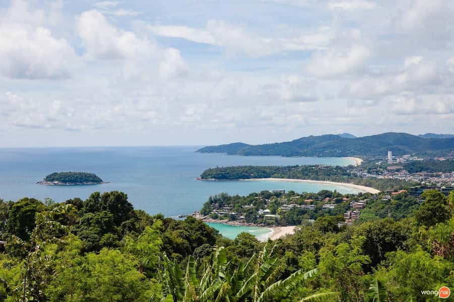 Phuket Big Buddha city tour + Lion Land with tour guide(ENG) - Old Town Walk and Wat Chalong: A Good Mix of Streets and Sacred Spaces
