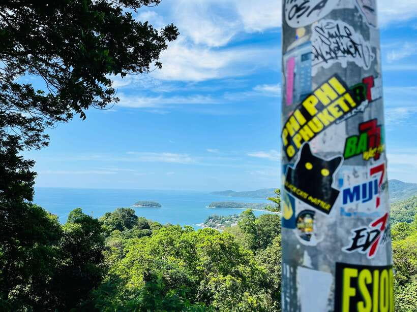 Phuket: Big Buddha View Wat Chalong, Old Town Guided Tour - Cashew Nut Factory Stops: Useful Shopping Time or Sales Detours