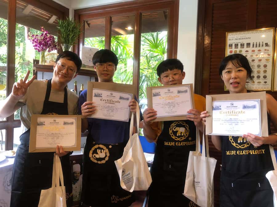 Phuket - Blue Elephant Thai Cooking Class with Market Tour - Who should book this cooking class in Phuket?