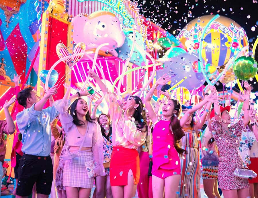 Phuket: Carnival Magic Show with Buffet Dinner - Key highlights you’ll feel right away