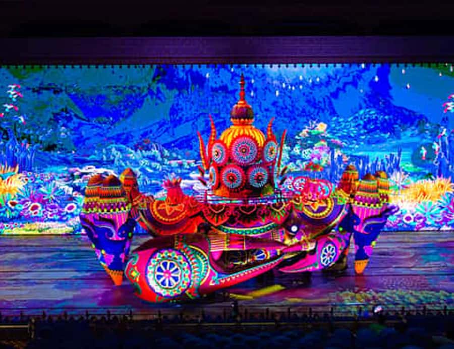 Phuket: Carnival Magic Show with Buffet Dinner - Practical details that make or break the night