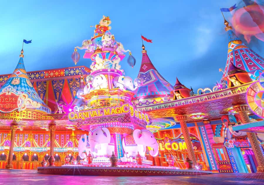 Phuket: Carnival Magic Ticket with Transfer Option - River Carnival at River Palace Paradium: Timing and Viewing Strategy