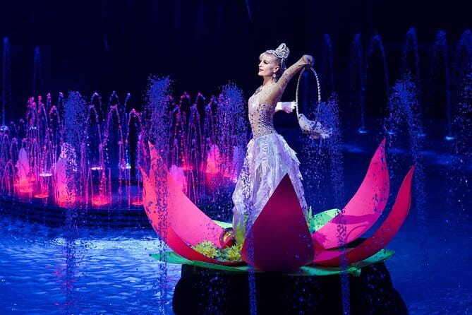 Phuket Circus - The Adrenaline Rush! - Phuket Circus: the one-hour show that blends aerials, water, and stage tech