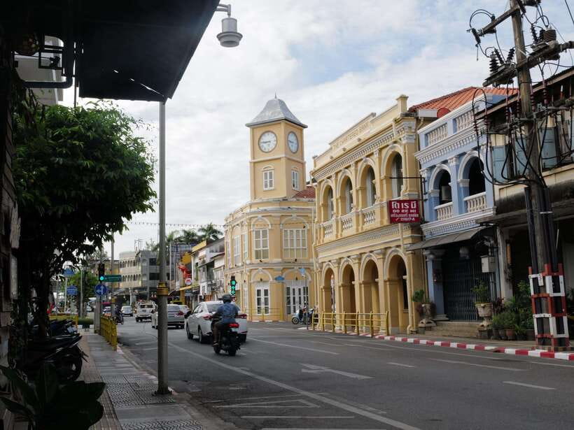 Phuket City Tour with Viewpoints, Temples & Elephant Feeding - Six hours, many scenes: what this Phuket loop is really like