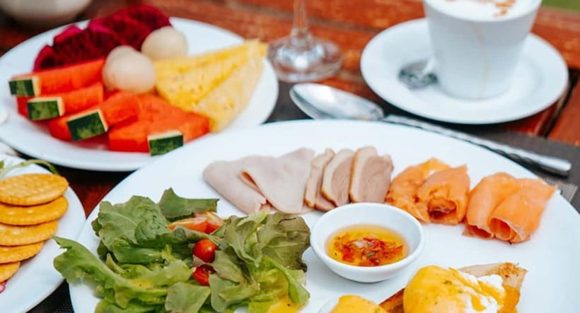 Phuket: Coral and racha Islands Snorkeling Trip with Lunch - What’s included: value beyond the islands