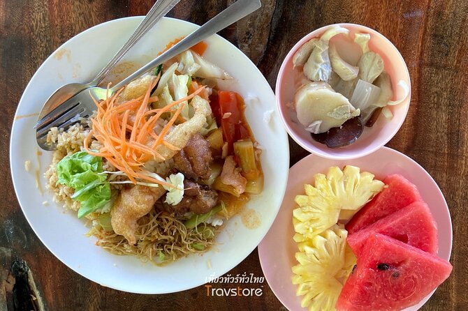 Phuket: Coral Island Trip and SunSet Cruise by Catamaran Yatch - The included early buffet dinner onboard: light, timed, and easy