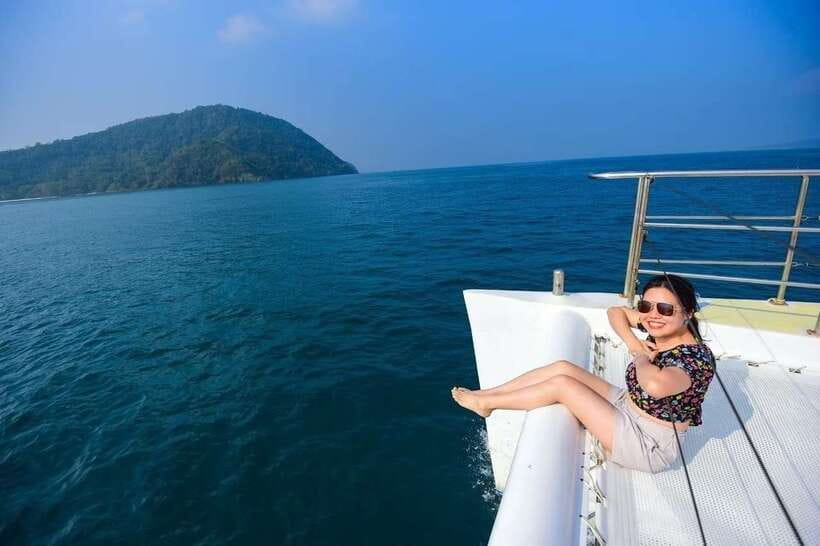 Phuket: Coral Yacht Boat Tour to Coral Island with Sunset - Yanui Bay and Coral Snorkeling: What You’ll Actually See