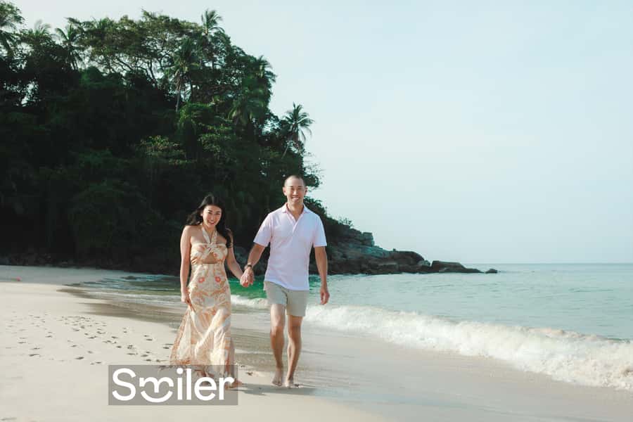 Phuket: couple photoshoot at Surin Beach - Getting your photos fast: the 48-hour edited digital gallery